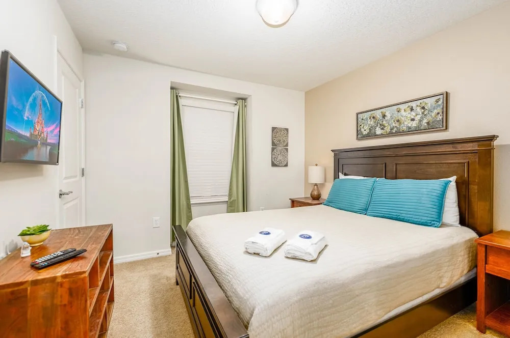 Tvpm-4638td/sr 5 Bedroom Townhouse by RedAwning
