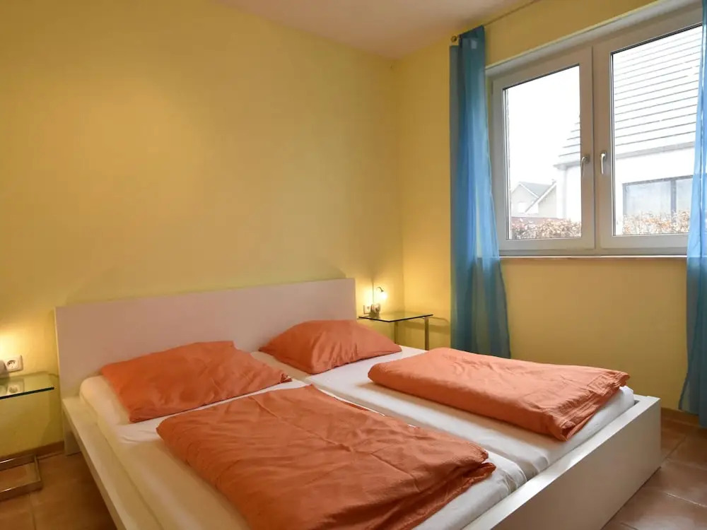 5-zimmer-ferienunterkunft in Zierow mit Garten