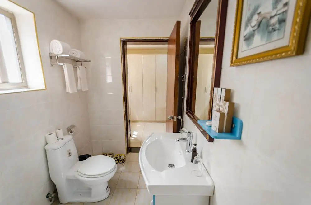 Nanjing Restaurant & Motel