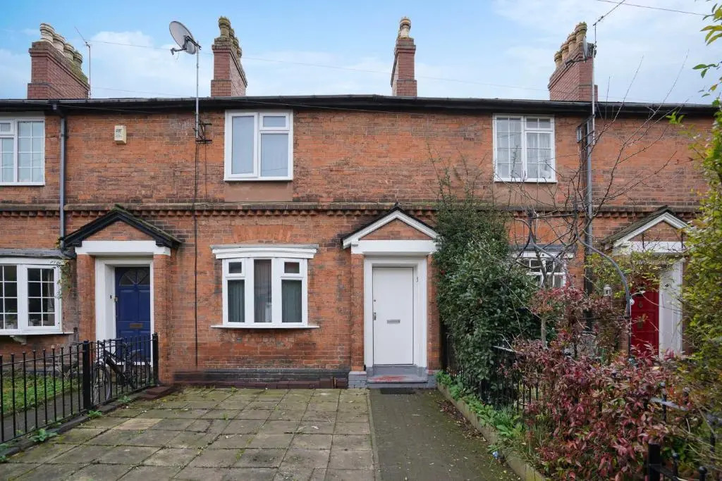BIRMINGHAM COPLOW, 3 bedrooms house, with 6 beds, 2x doubles beds, 3x singles beds and 1 sofa-bed,sleeps people