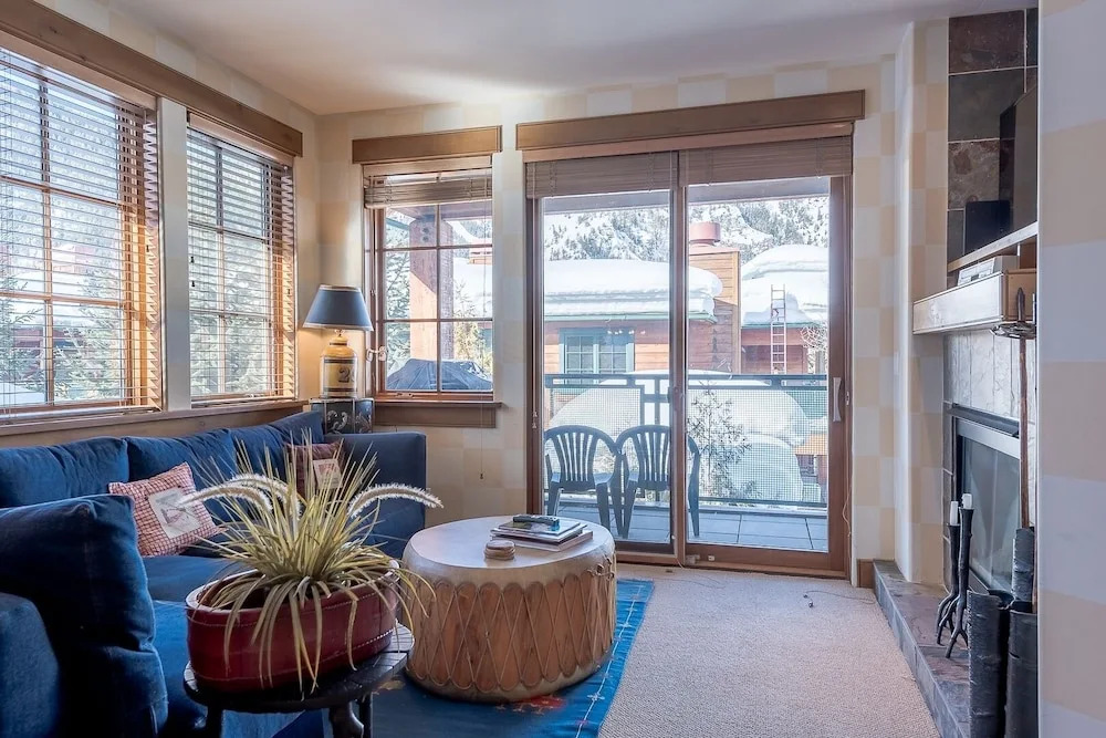 Westridge #27 - 3 Br Condo