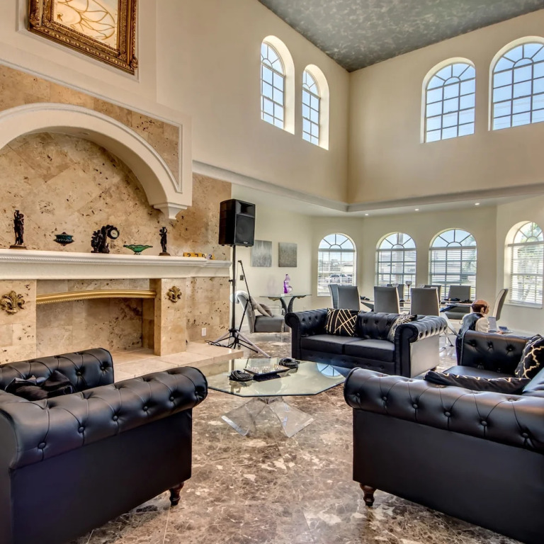 Golden Globe - Luxury on the Canal With Pool spa