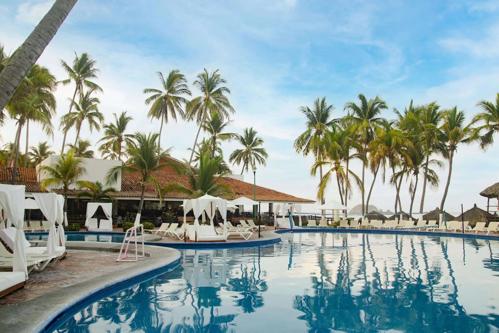 Emporio Ixtapa - with Optional All Inclusive