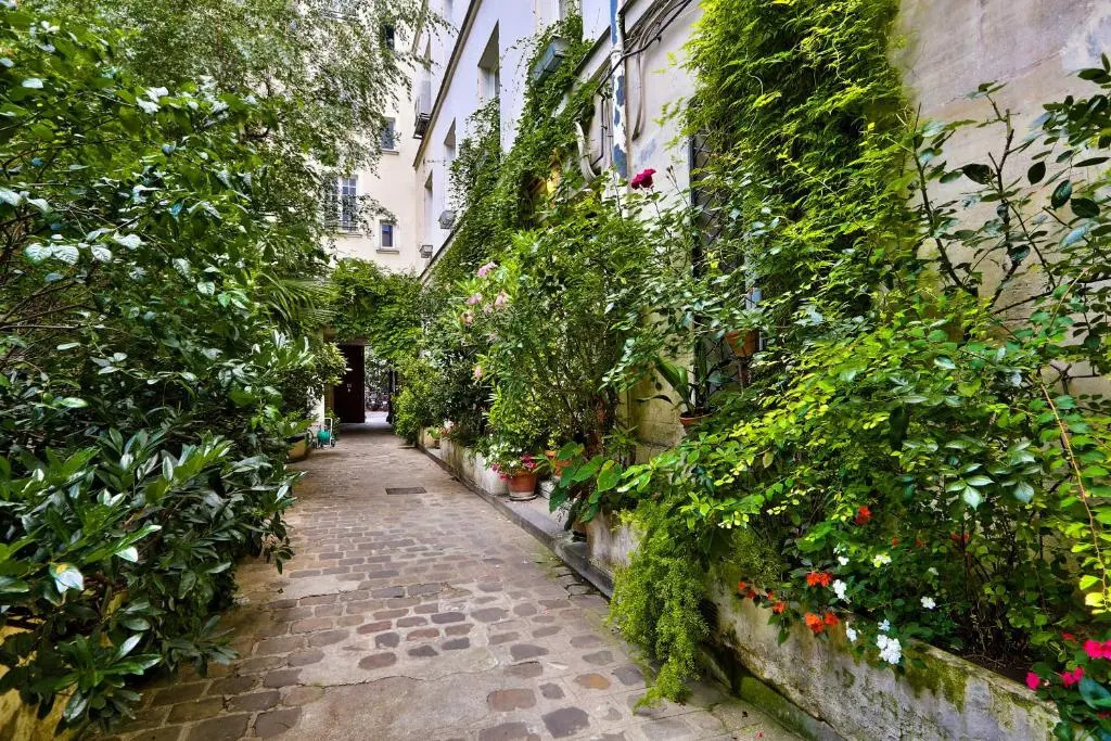 92 - Beautiful Apartment in Montorgueil