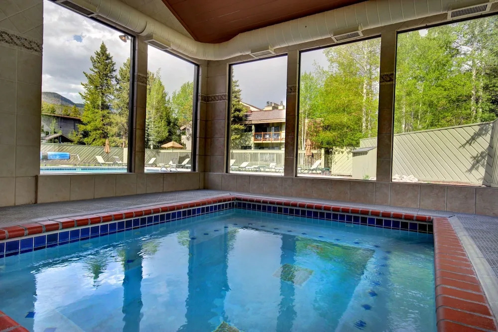 Flying Dutchman 1120 by SummitCove Vacation Lodging