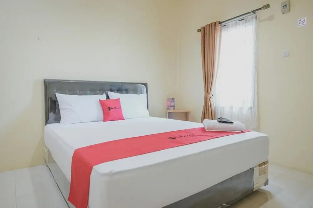 RedDoorz Syariah near Kantor Walikota Jambi