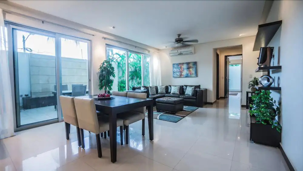 Oasis 12-Boutique 1 Bedroom in the heart of Playa del Carmen