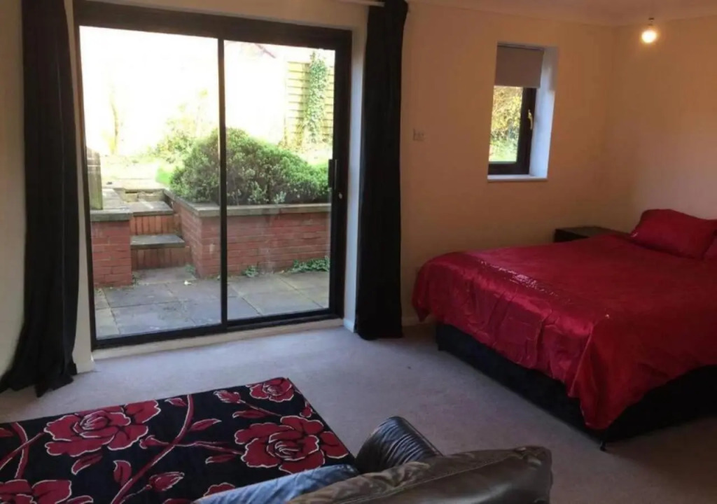 6Bedroom House For Corporate Stays in Walsingham