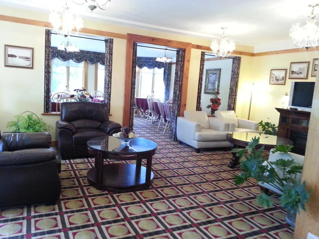 Granite Town Hotel