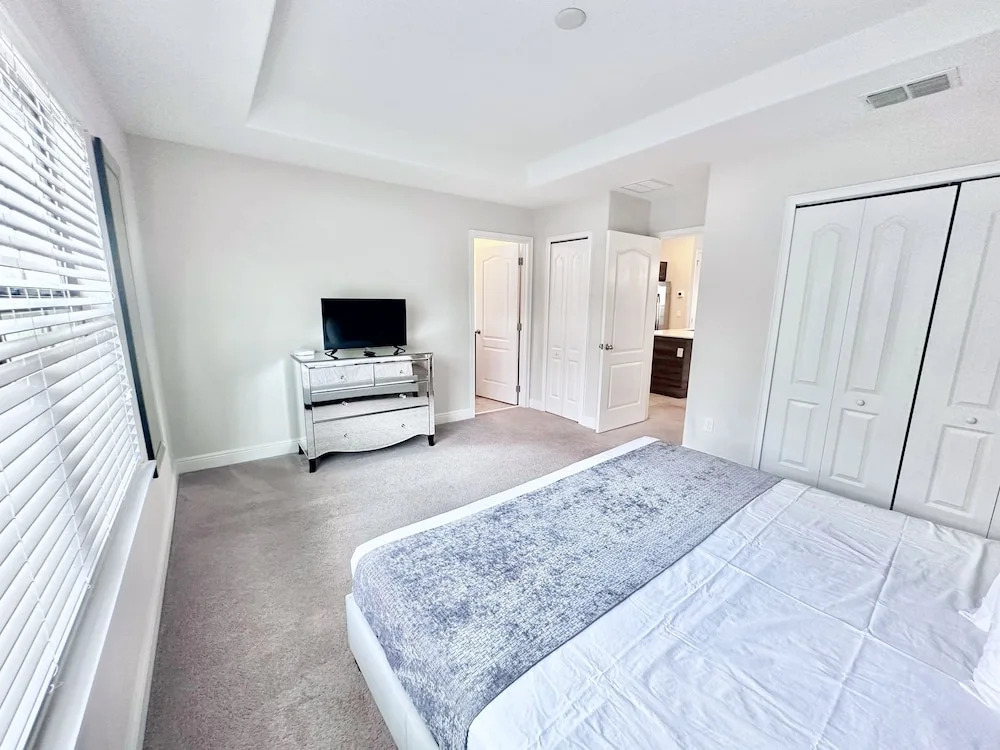 Balmoral Resort- 111kb 2 Bedroom Townhouse by RedAwning