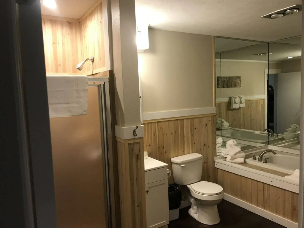 Carriage House Country Club