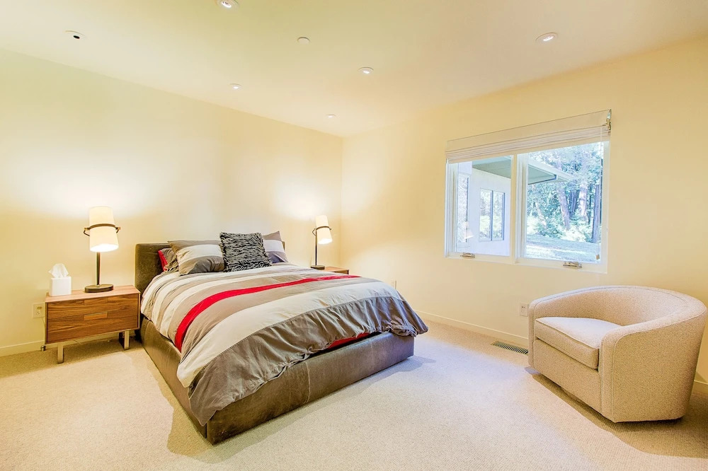 3380 Vigilante Rd Home by RedAwning