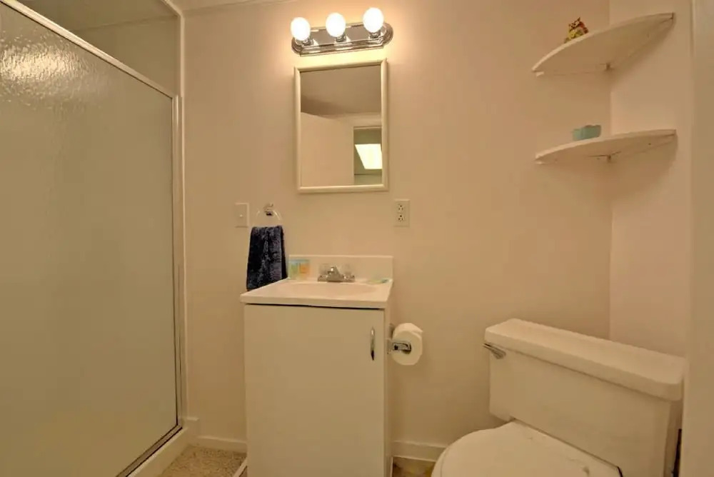 Red Nova - 3 Br Home