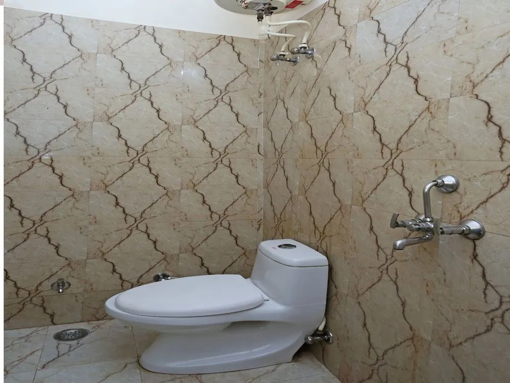 Hotel Royal Inn by OYO Rooms