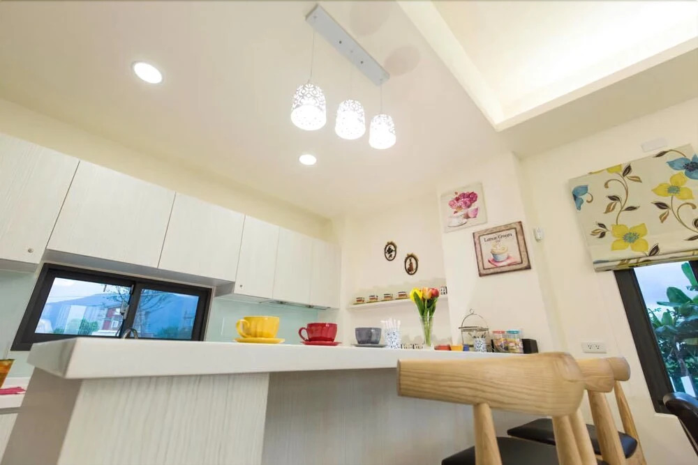 Crown Home