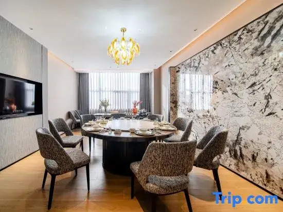 Yining NingBai Hotel（International Airport of YINING ）