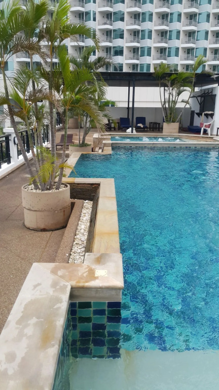 Summer Spring Hotel