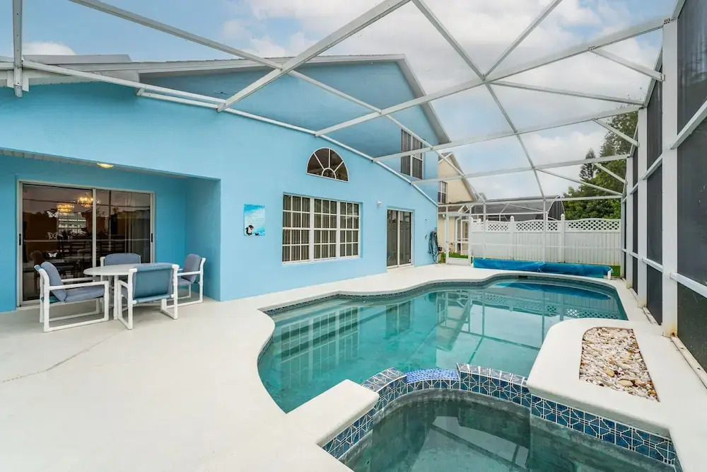 8067WC 4-Bedroom Pool Home near Disney!