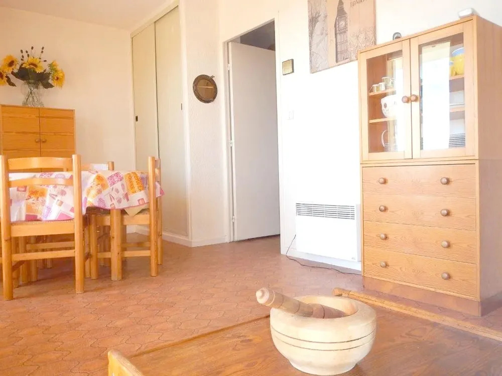 Studio in La Croix-valmer, With Wonderful sea View and Furnished Balco