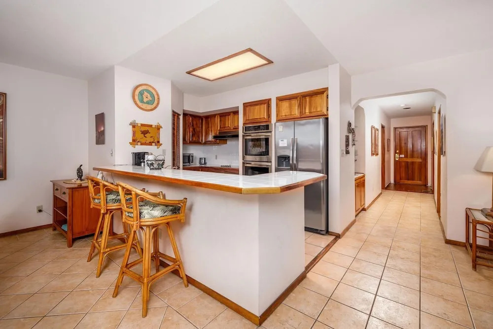 Kahaluu Bay Villas 304