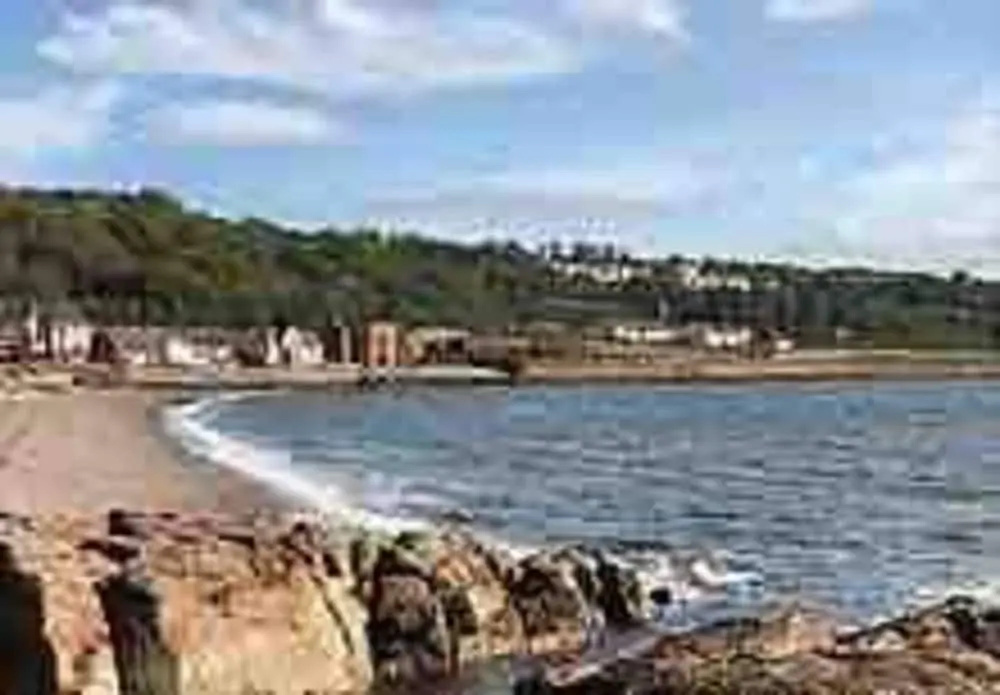 Beautiful 2-bed Apartment in Inverkip Great Garden
