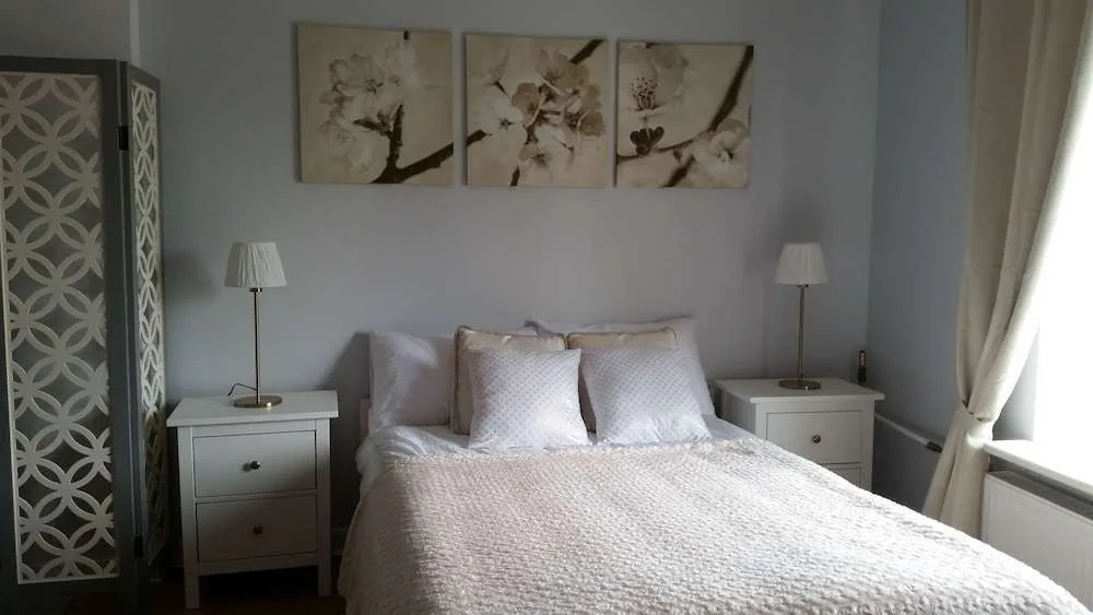Old Town Art Apartment