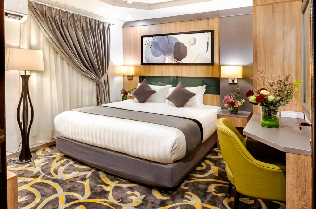 Laten Suites