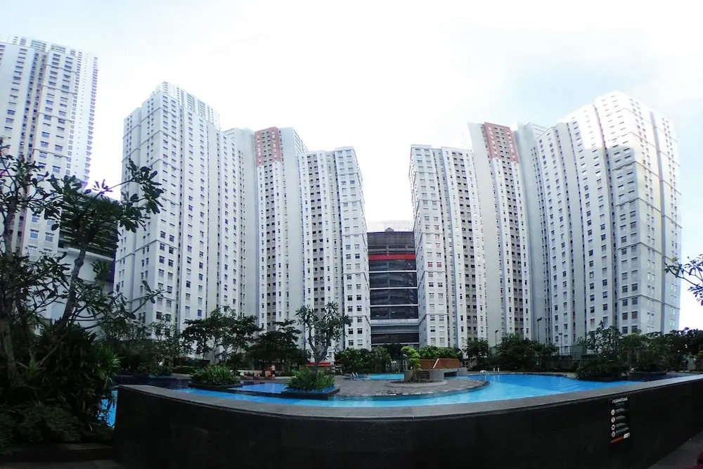 Port View Green Bay Apartment Pluit