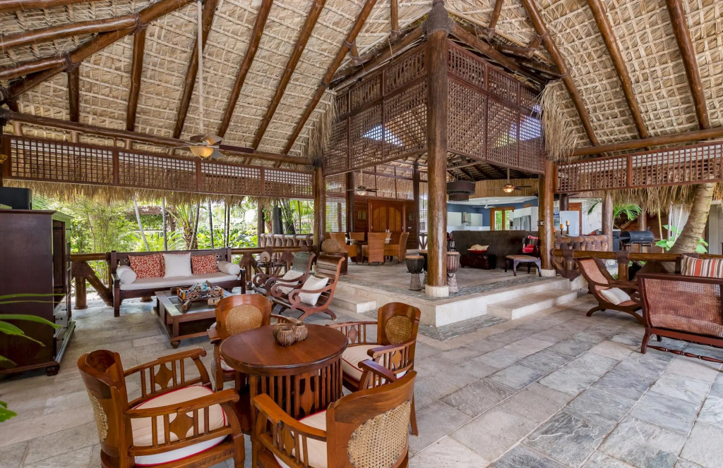 Spectacular 7.500 sq. ft. villa in Cap Cana for rent – Access to Eden Roc Beach Club, pool, chef, butler, maid