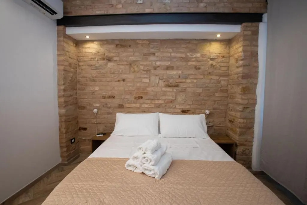 AL 54 Accommodation