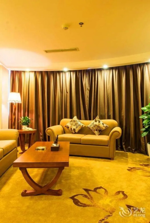 Chengdu Babao Grand Hotel