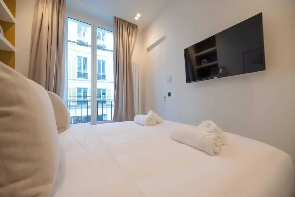 Elegant Apt With AC - 2br-6p -palais Garnier