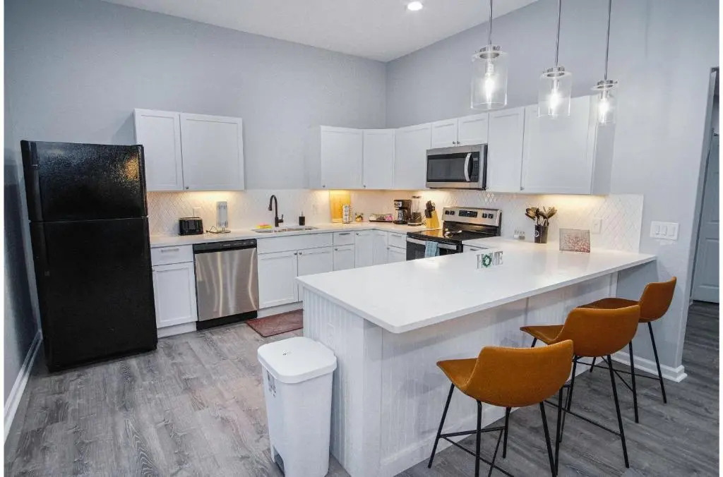 Exceptional 5BR So Close to Riverwalk and Downtown