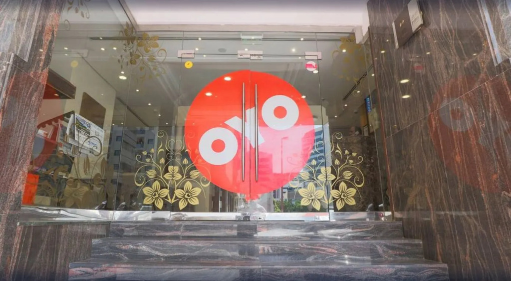 OYO 332 Syaj Hotel