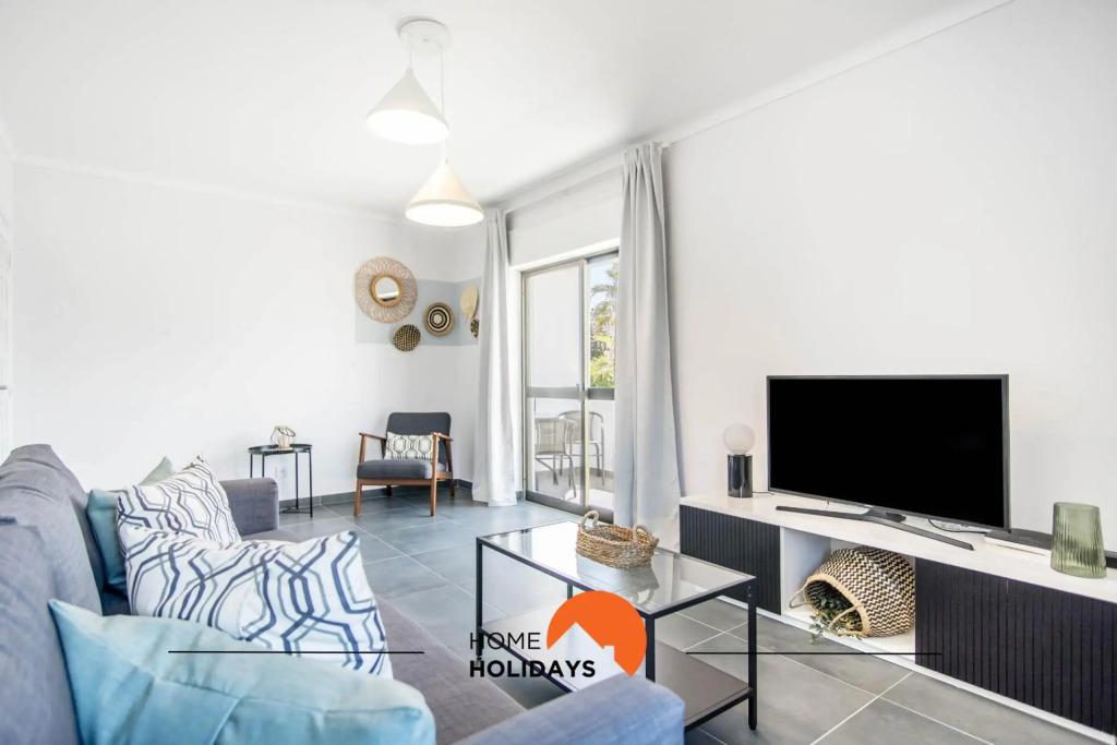 #051 Modern & Quiet Flat Near The Beach