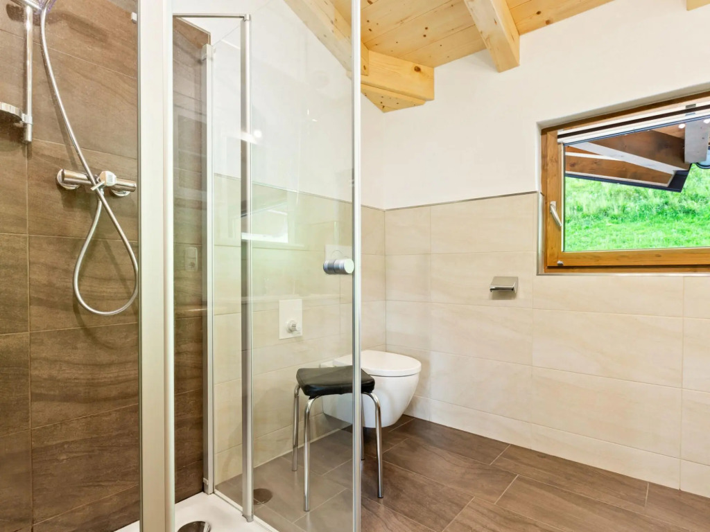 Cozy apartment in Hollersbach in Pinzgau with
