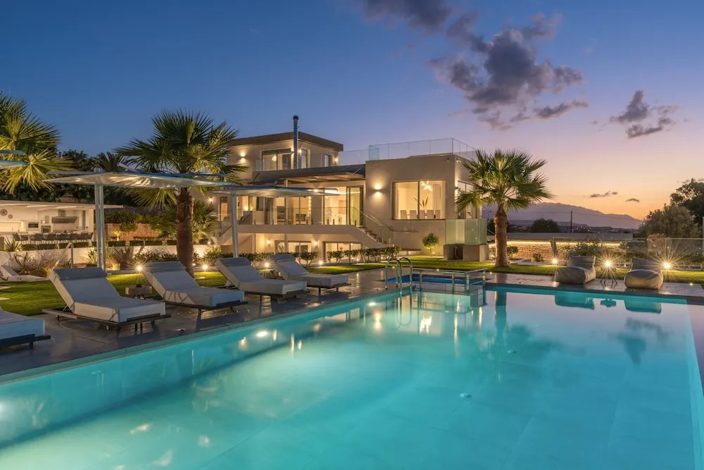Luxury Villa Zakkallin - With Amazing View