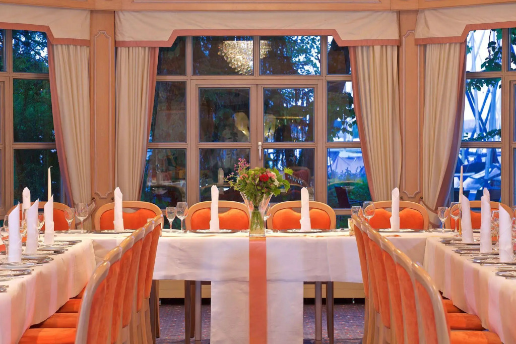 Yachthotel Chiemsee GmbH