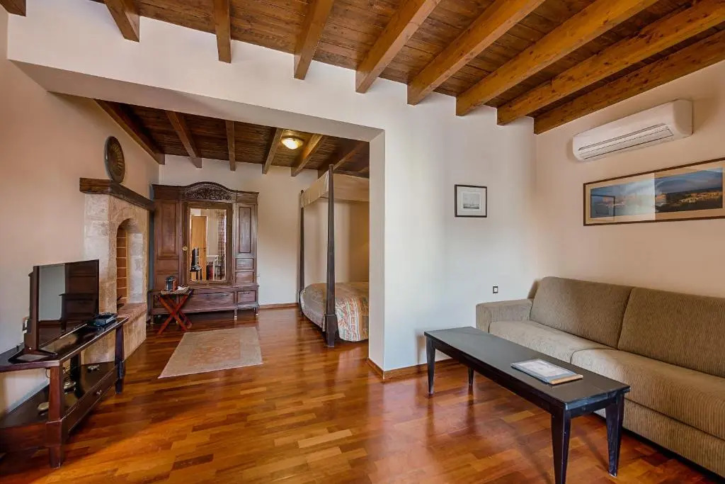 Zacosta Villa - a Heritage Hotel
