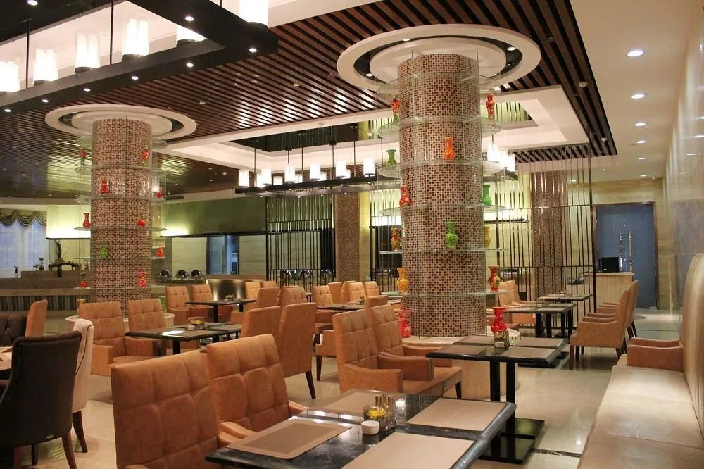 Ruixiang New Century Hotel