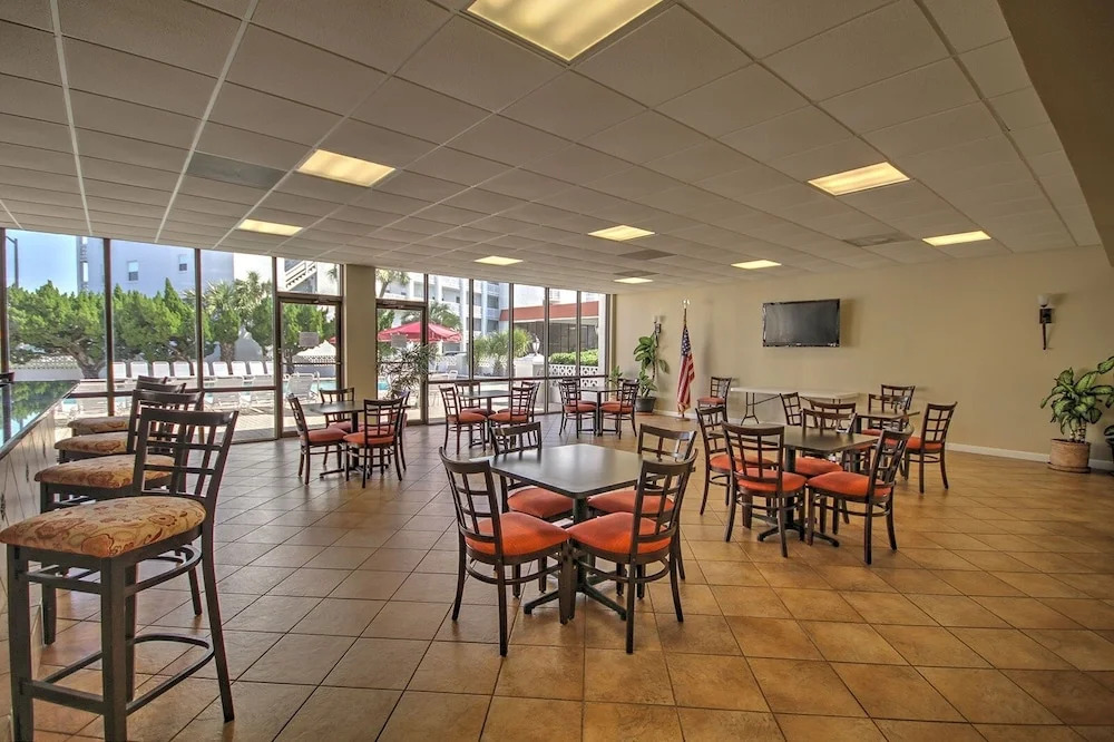 458 El Matador 2 Bedroom Condo by RedAwning