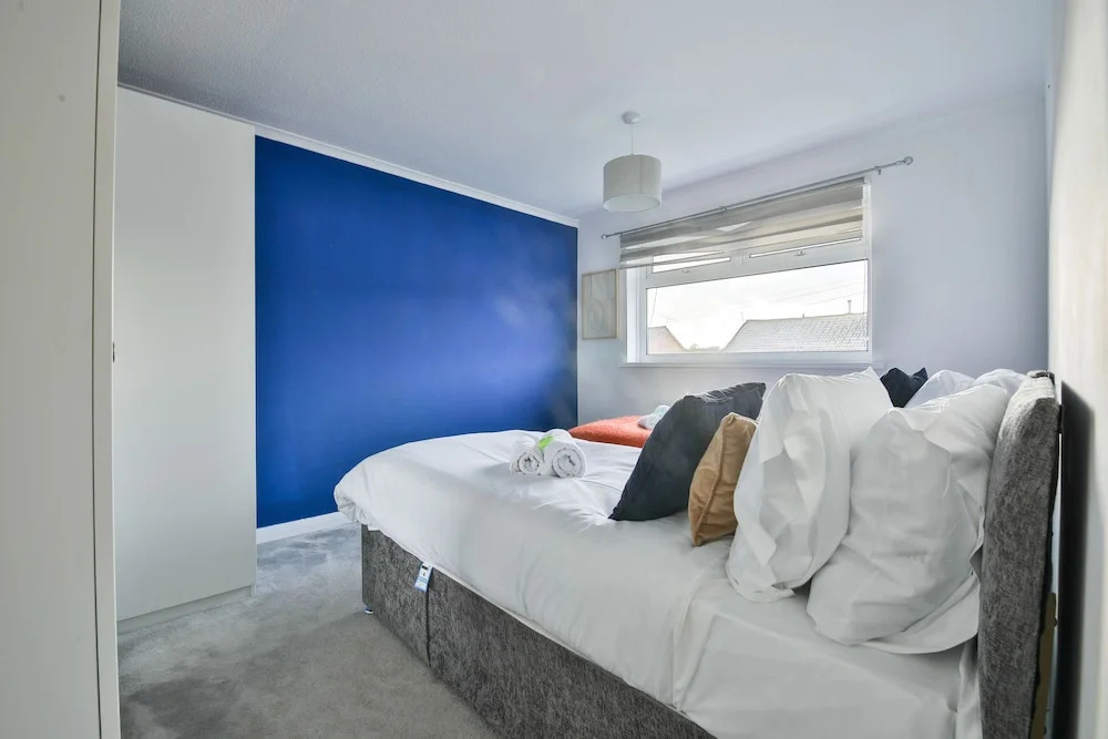 Spacious 3 Bedroom House in Barry
