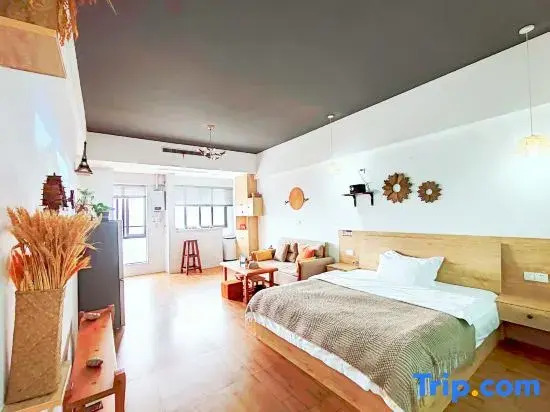Three Cat Apartment
