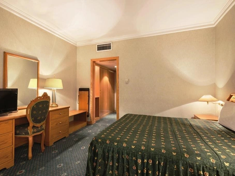 Ramada Encore by Wyndham Kuwait Downtown