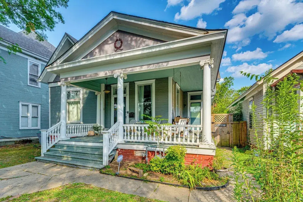 Walk to Main St: Eclectic Gem in Little Rock