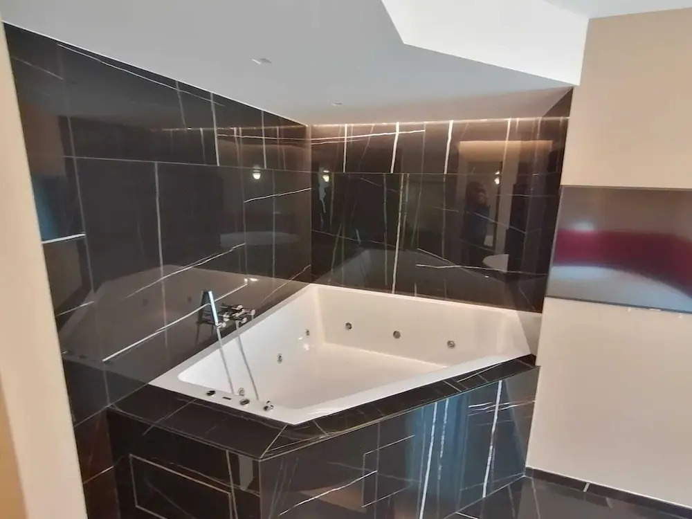 Hotel XBusiness