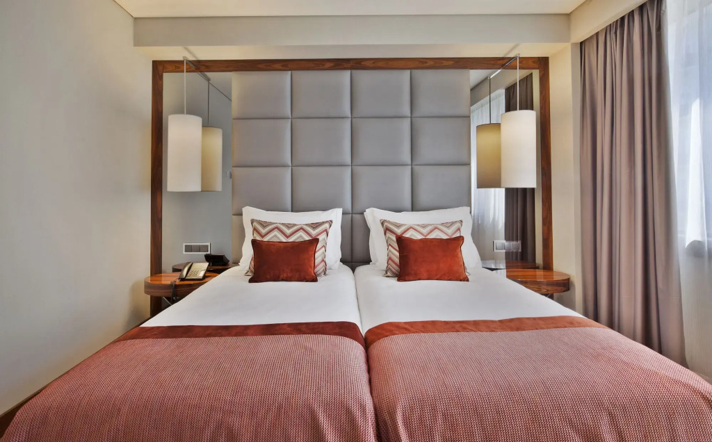 TURIM Marquês Hotel