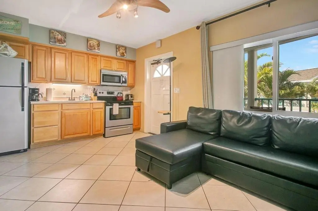 Five Palms Suite 209 - Daily - Weekly - Monthly