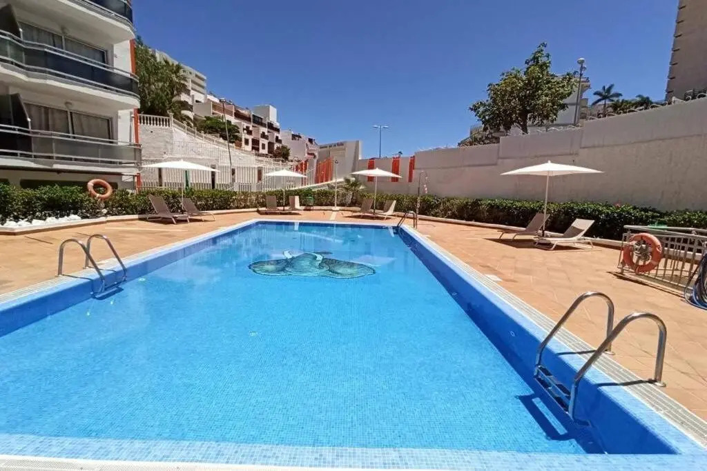 Luxury apt 1 MINUTE from the Beach of the Dunes