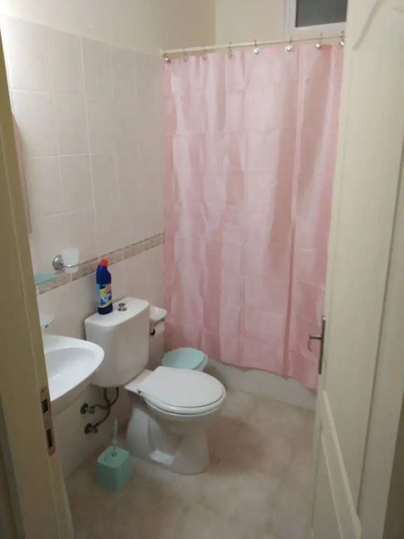 Penthouse-5 Guests-balcony-aircon-parking